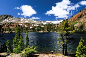 Read more about the article Hiking to Lake Aloha, Desolation Wilderness