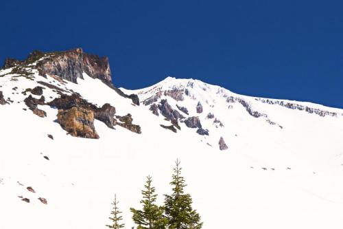 Avalanche Gulch - Hiking Mount Shasta