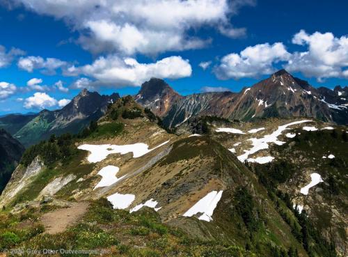 Hiking to Yellow Aster Butte