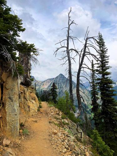 Hiking the Maple Pass Loop